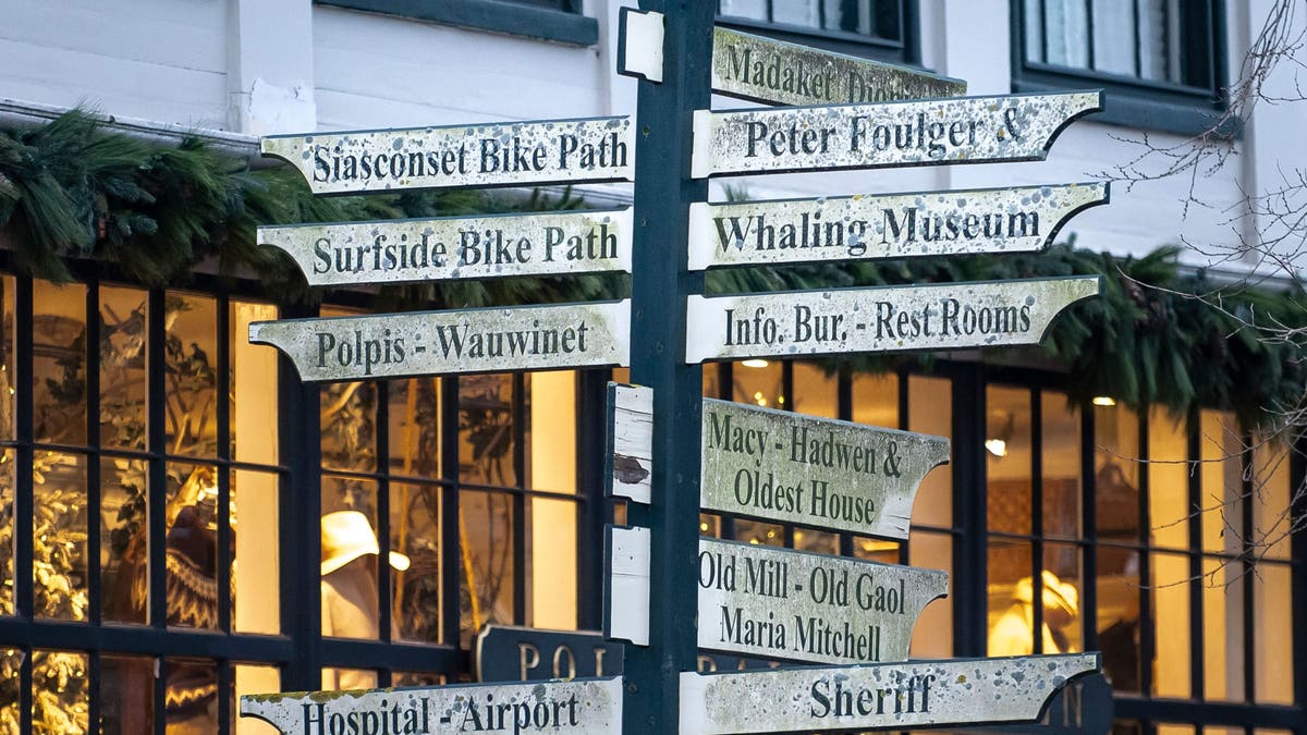 Nantucket signs 