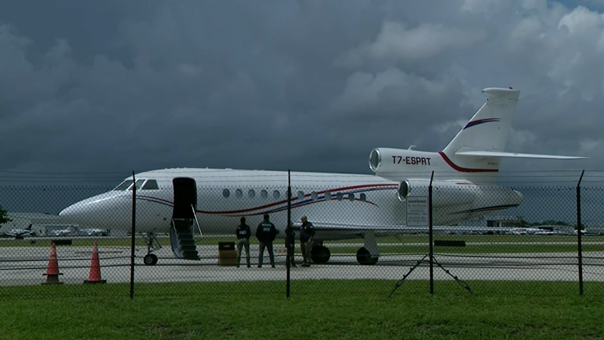 avión-agarre