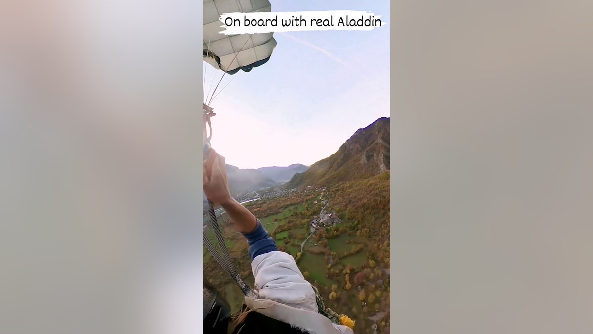 Guy on ‘flying carpet’ soars into air like real-life Aladdin: ‘Superb technique to defy truth’