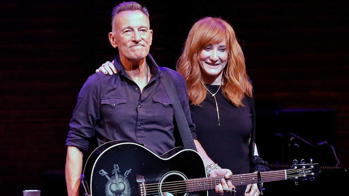 Bruce Springsteen y esposa