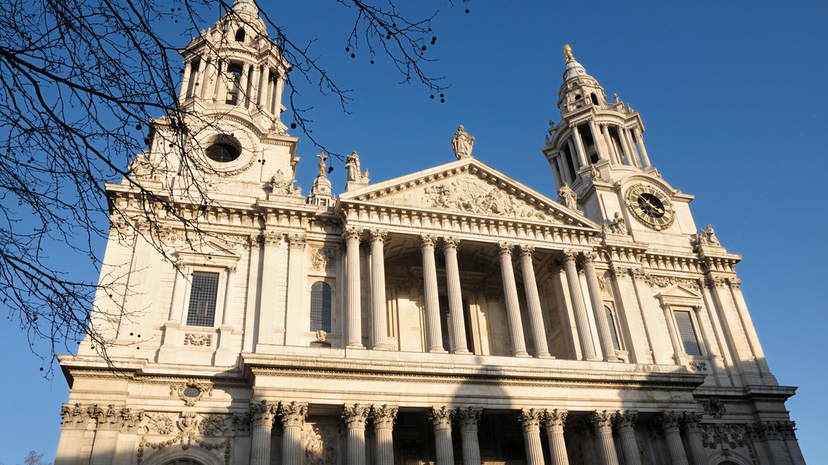 West End of St Paul's Cathedral 