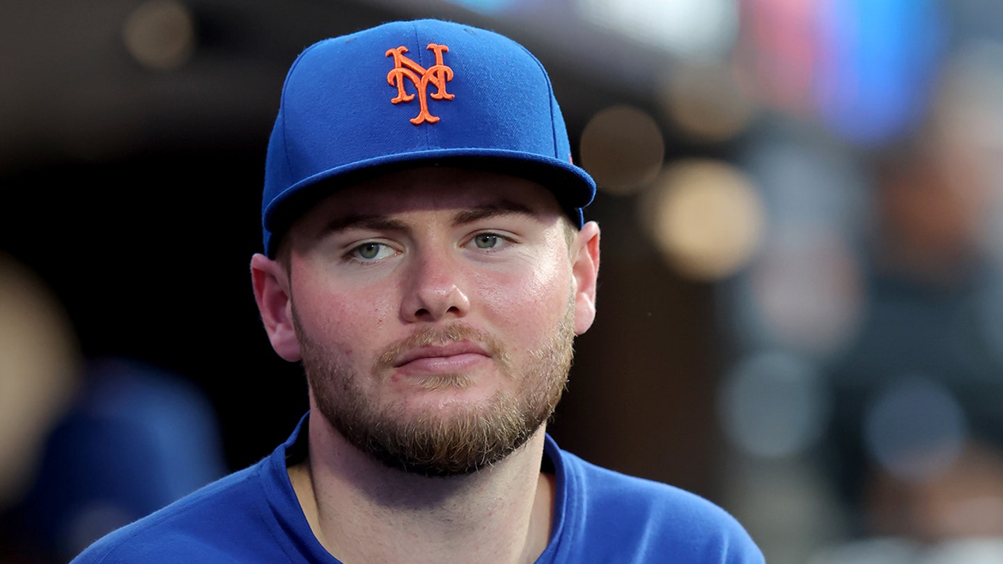 Mets Rookie Scott to Miss 2024 and 2025 Seasons Following Hybrid Elbow Surgery