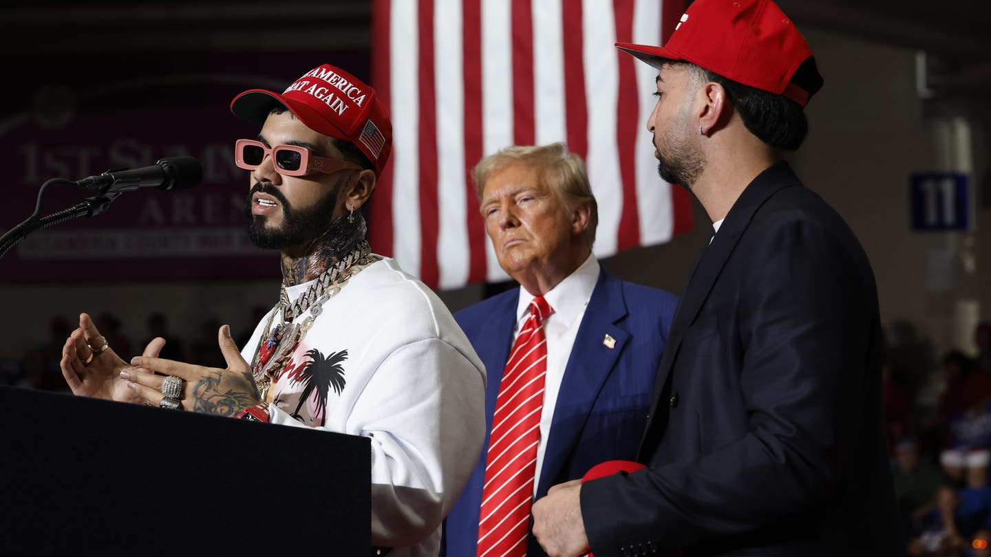 Puerto Rican Rappers Endorse Trump at Pennsylvania Rally