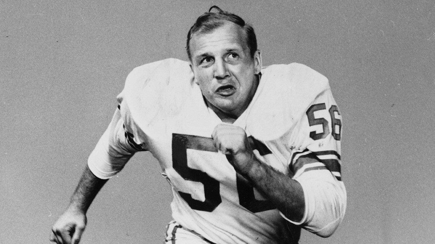 Hall of Fame Linebacker Joe Schmidt Passes Away at 92