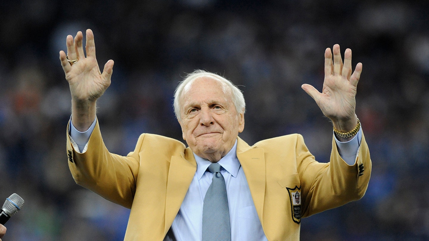 Hall of Fame Linebacker and Lions Legend Joe Schmidt Passes Away at 92