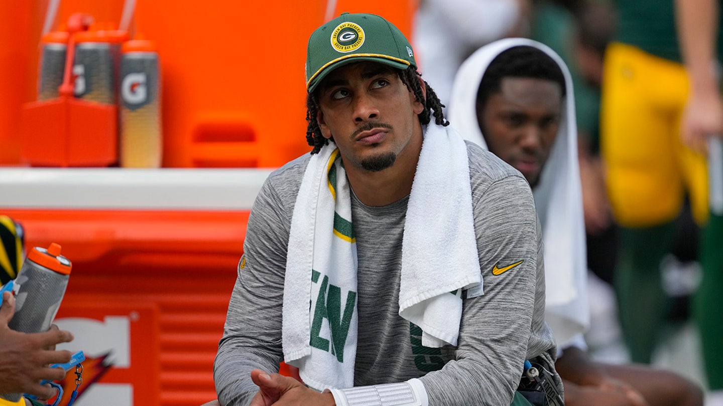 Green Bay Packers' Jordan Love Makes Strides in Injury Recovery, Practices in Limited Capacity