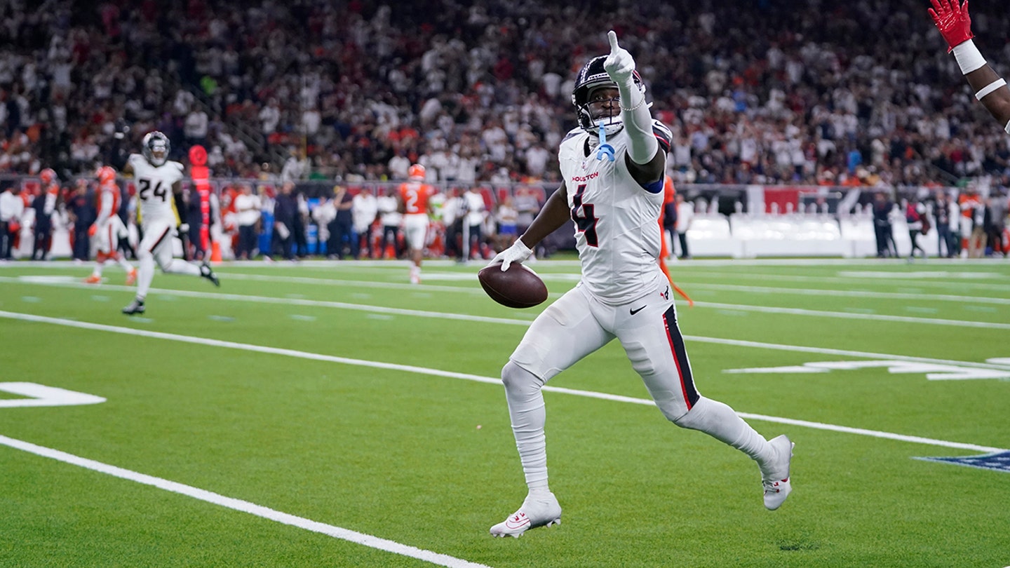 Caleb Williams' Sophomore Slump: Texans Exploit Bears' Rookie QB in Week 2