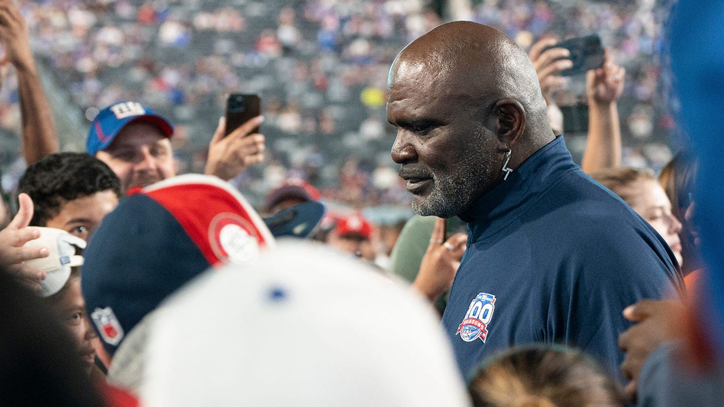 Giants Legend Lawrence Taylor Offers Bleak Assessment of Team's Performance