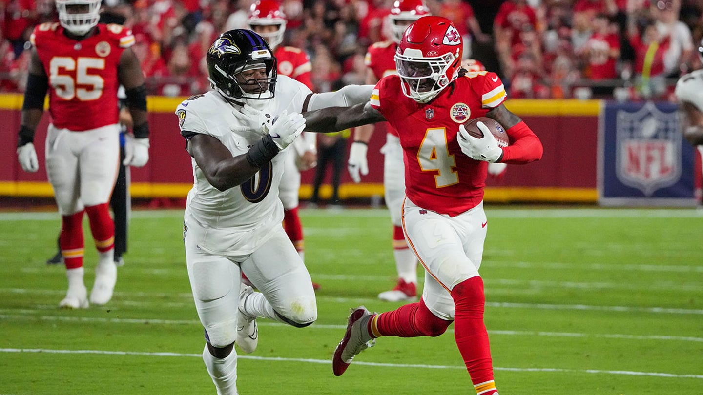 Roquan Smith Warns Chiefs' Peyton Hendershot After Postgame Confrontation