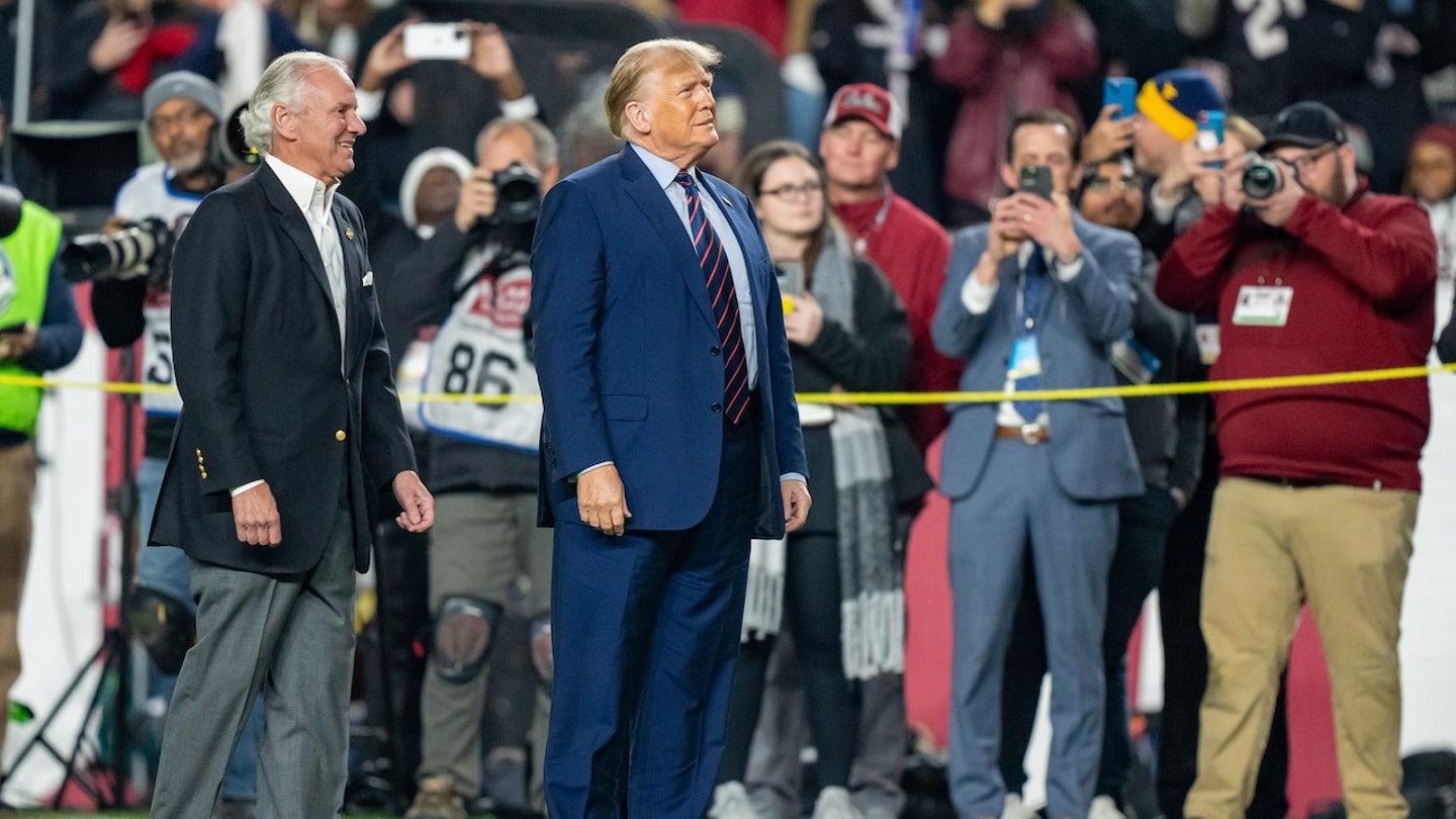 DNC Flies Anti-Trump Banners Over College Football Games in Swing States