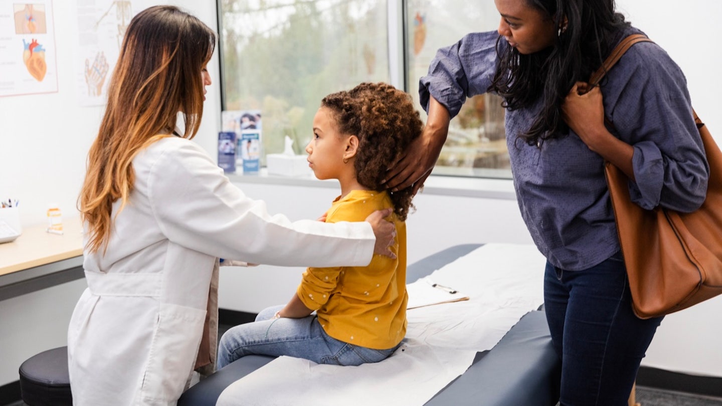 girl at doctor