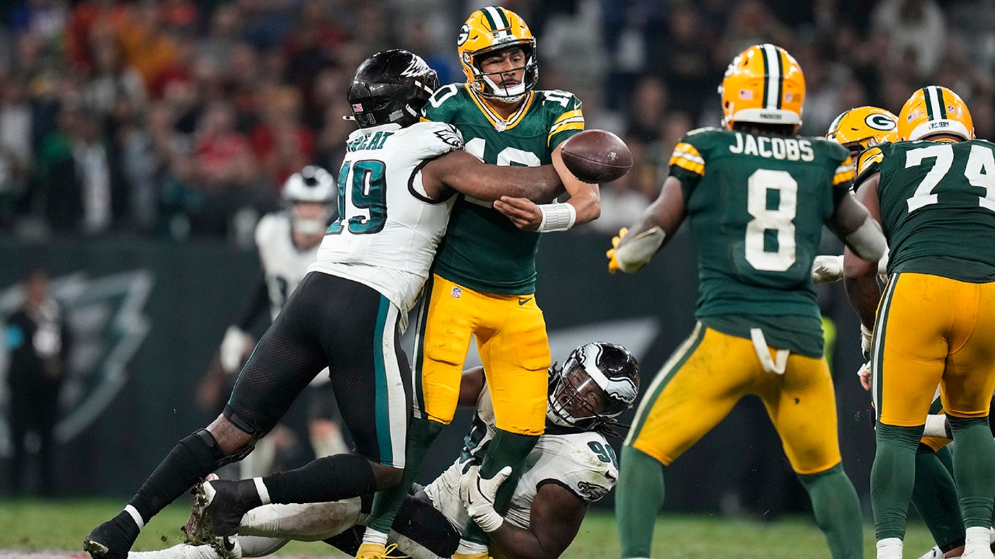 Jordan Love Narrowly Avoids ACL Injury, Status Uncertain After Packers' Loss