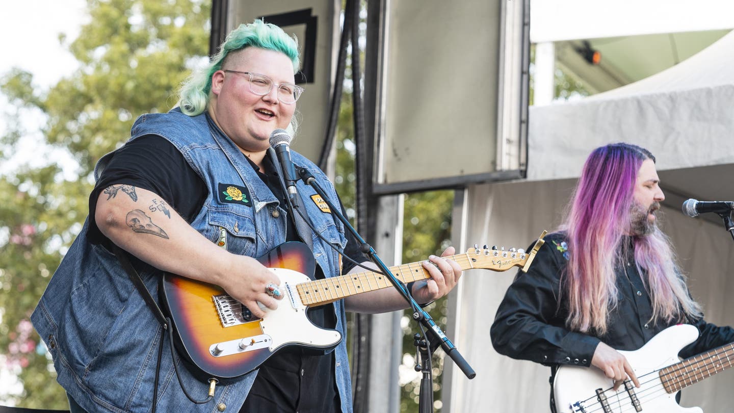 Country Star Joshua Ray Walker's Battle with Cancer Intensifies as it Spreads to Lungs