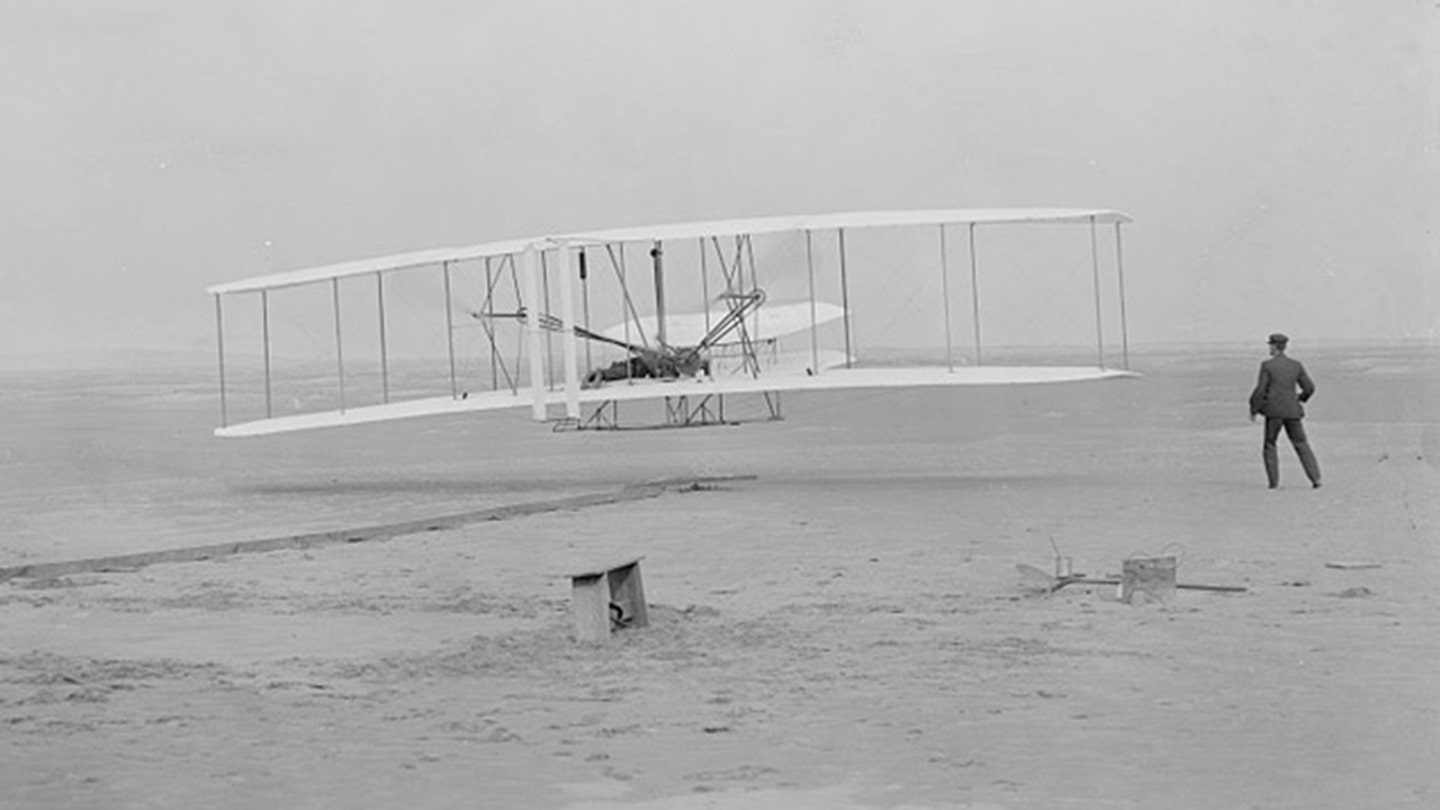 Tragedy at Wright Brothers National Memorial: Five Killed in Plane Crash