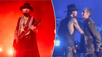 Jane's Addiction's Dave Navarro apologizes to crew members as 'jobs were lost' after nasty onstage fight - Fox News