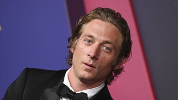 Jeremy Allen White Wins Emmy for 