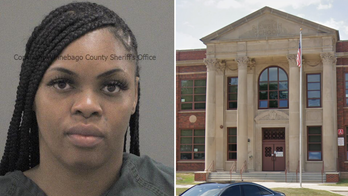 Illinois woman allegedly fights elementary school principal after dropping baggies of cocaine: report