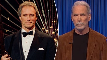 Los fans de "Jeopardy!" descubren a un concursante parecido a Clint Eastwood: "Línea temporal alternativa