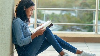 Elite colleges shocked to discover students 'don't know how' to read books: 'My jaw dropped'