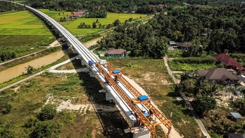 Archaeologists discover 16,000-year-old artifacts in prehistoric burials during excavation in Malaysia