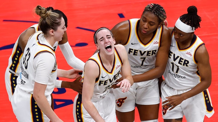 Caitlin Clark, DeWanna Bonner jaw at each other during Fever-Sun playoff game