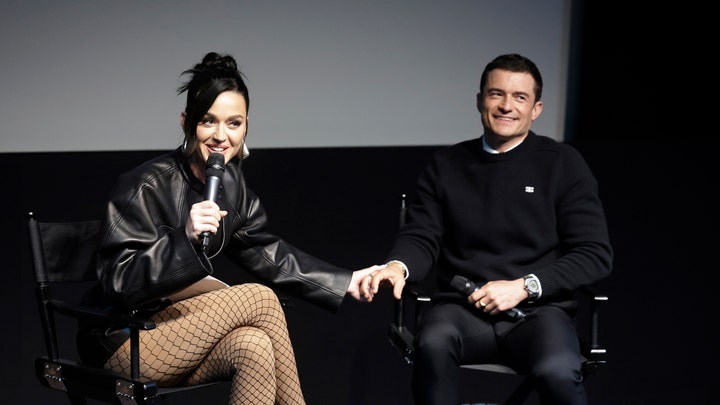 Katy_Perry_Orlando_Bloom.jpg