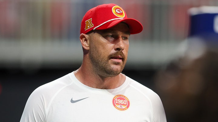 Rob Gronkowski impressed with Kelce brothers' podcast deal