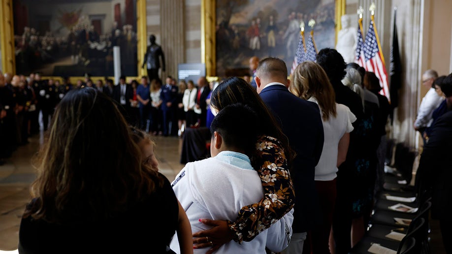 Ceremonia de entrega de la Medalla de Oro