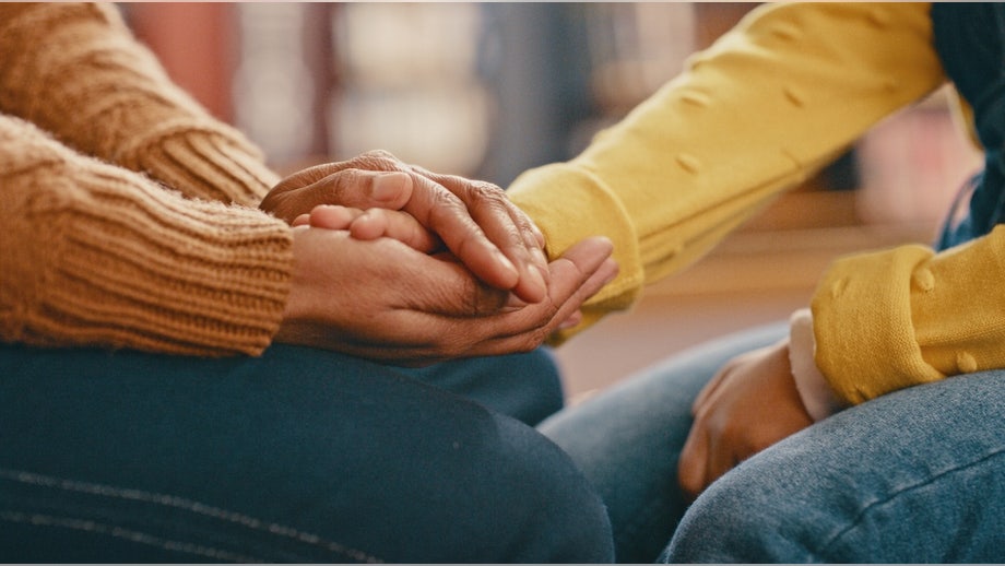 Faith drives man to help another through mental health crisis in dramatic life-or-death scene