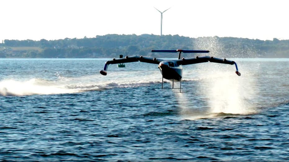 Get ready to experience the aloha spirit on a sustainable Seaglider thumbnail