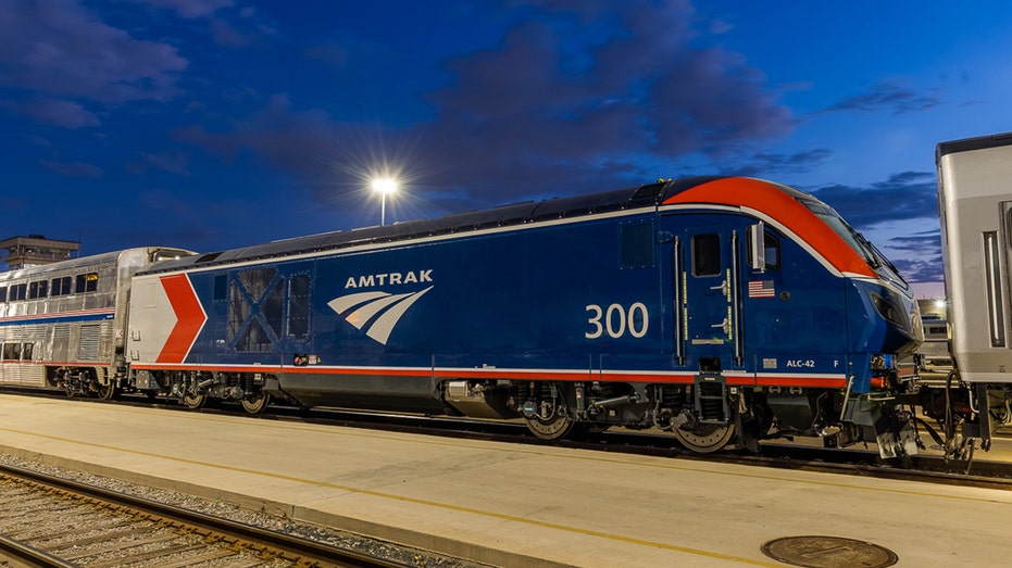 New ‘Floridian’ Amtrak train heads to Miami from Chicago in 47-hour journey