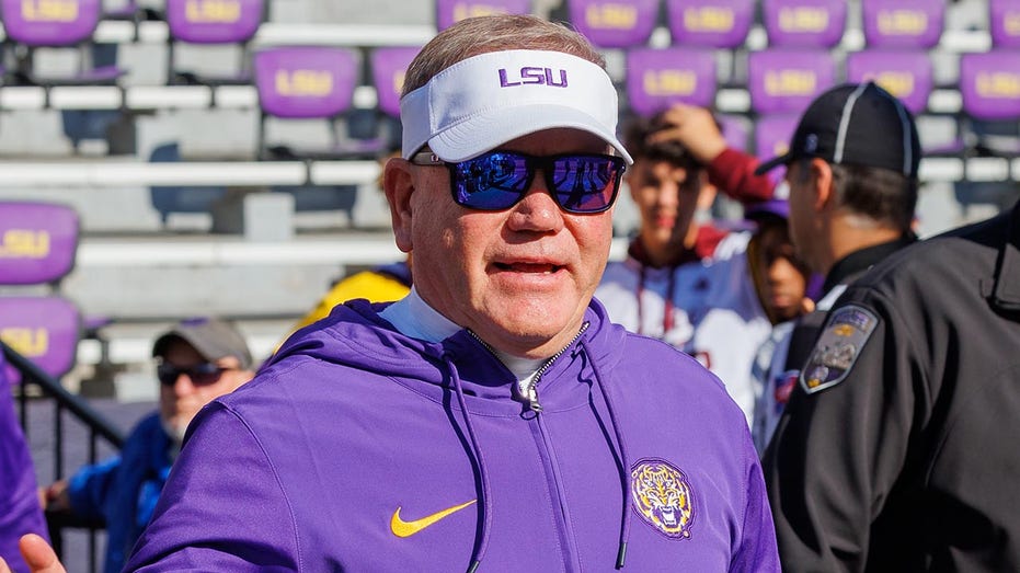 LSU coach Brian Kelly's authenticity issue started with 'fake accent,' continues with table slam, ex-QB says