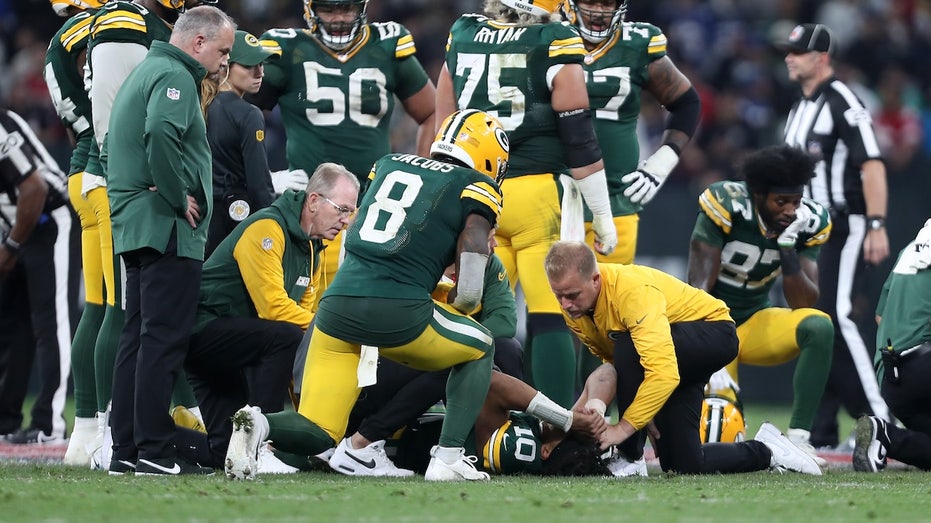 Jordan Love injured in final seconds as Eagles beat Packers in first NFL game in South America thumbnail