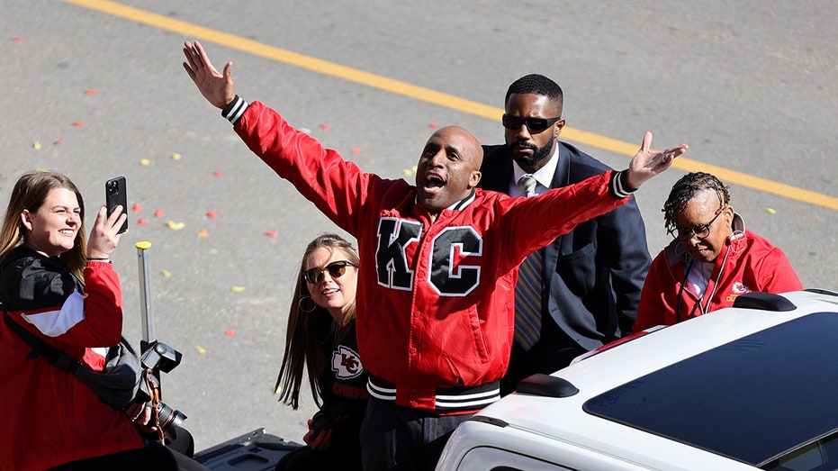 Kansas City mayor has the last laugh after Bengals' loss to Chiefs thumbnail