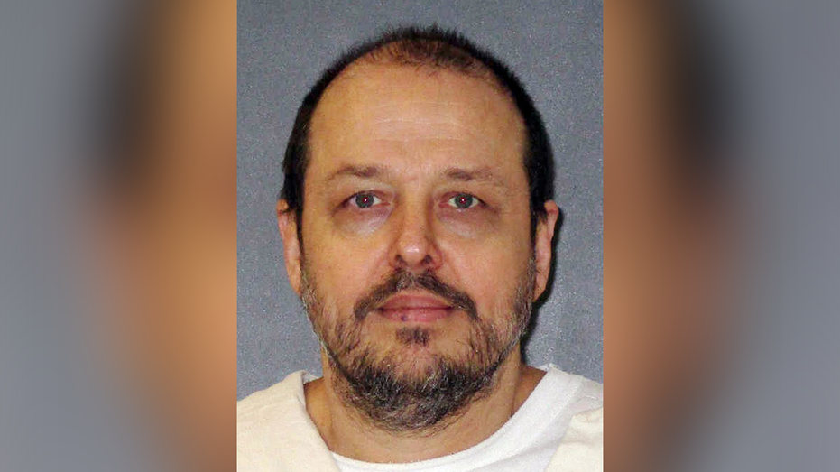 Bipartisan group of Texas lawmakers demand convicted killer's execution be halted: 'Serious doubts' thumbnail