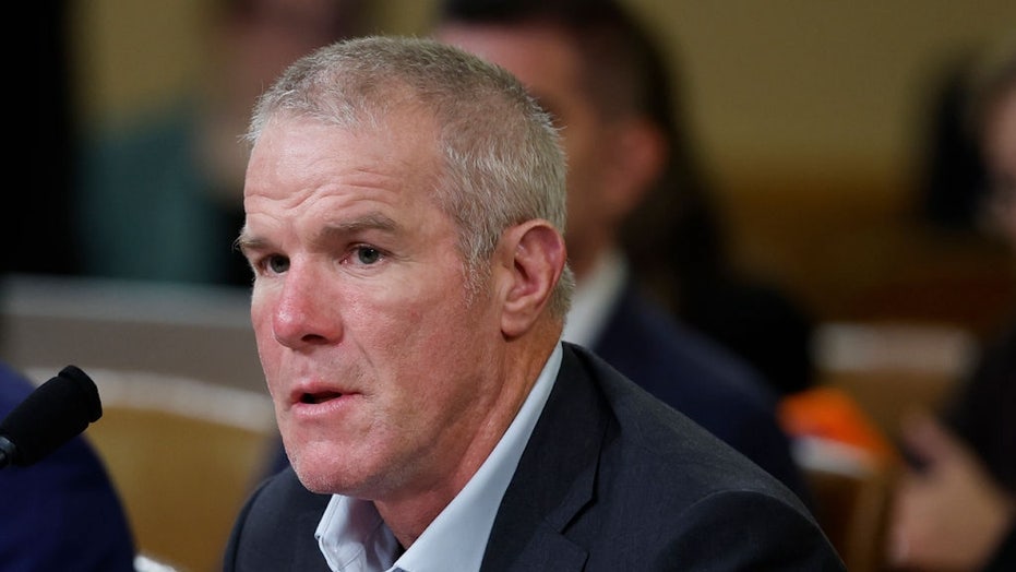 Fox News Sports Huddle Newsletter: Brett Favre's health revelation, Can Caitlin Clark stay alive in playoffs? thumbnail