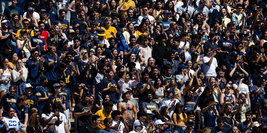 Cal fans break through ESPN's 'College GameDay' barricades ahead of Miami showdown