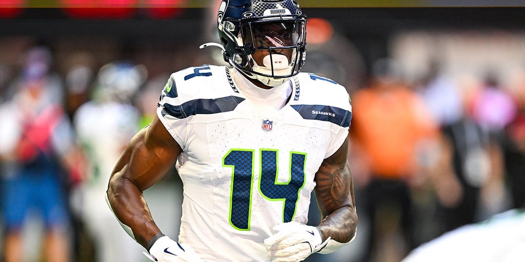 Seahawks star receiver DK Metcalf considered 'week-to-week' with Grade 1 MCL sprain: reports