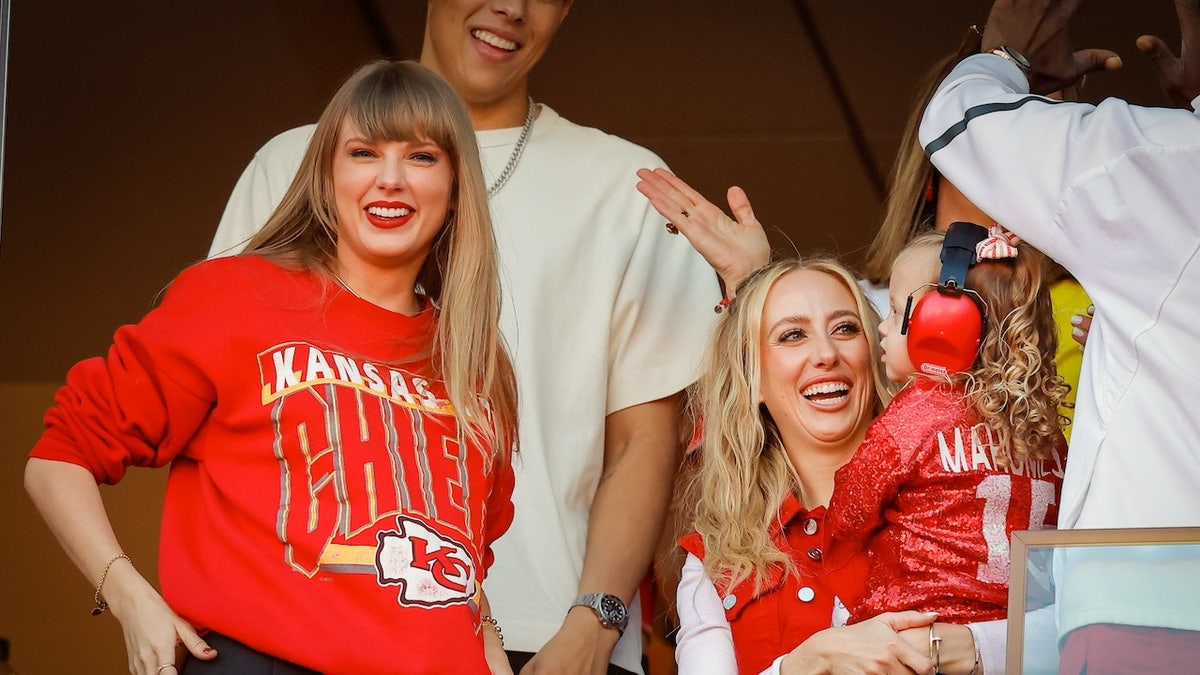 Taylor Swift i Britney Mahomes