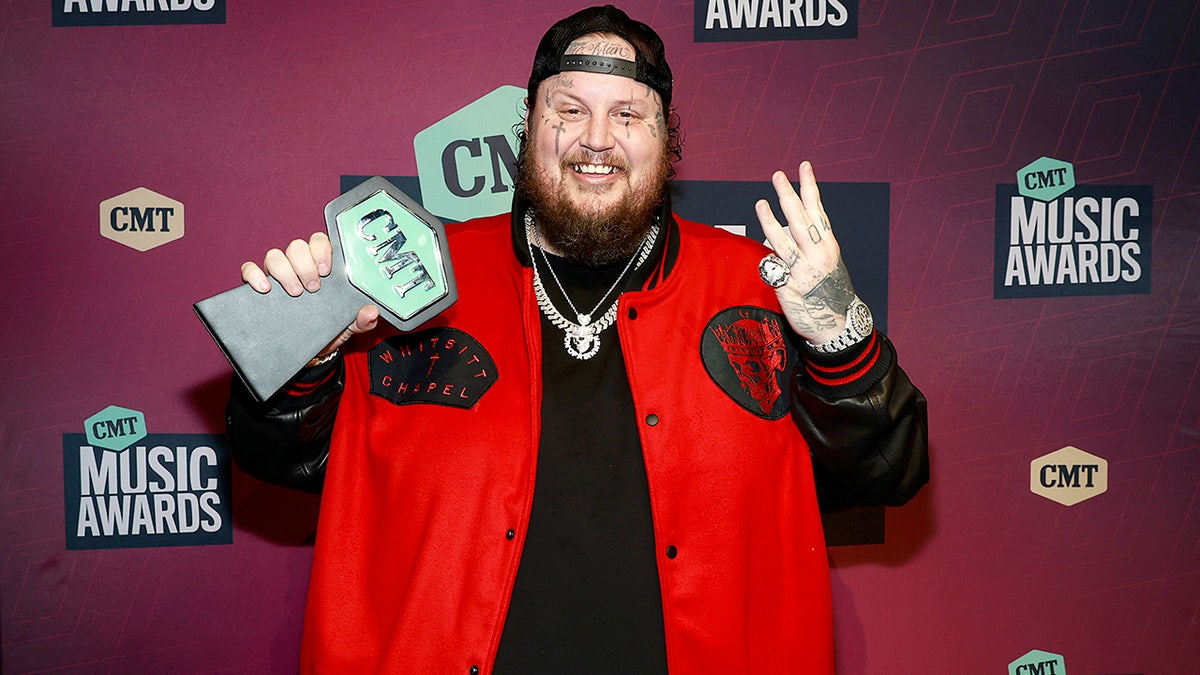 Jelly Roll astatine  the CMT Awards successful  2023