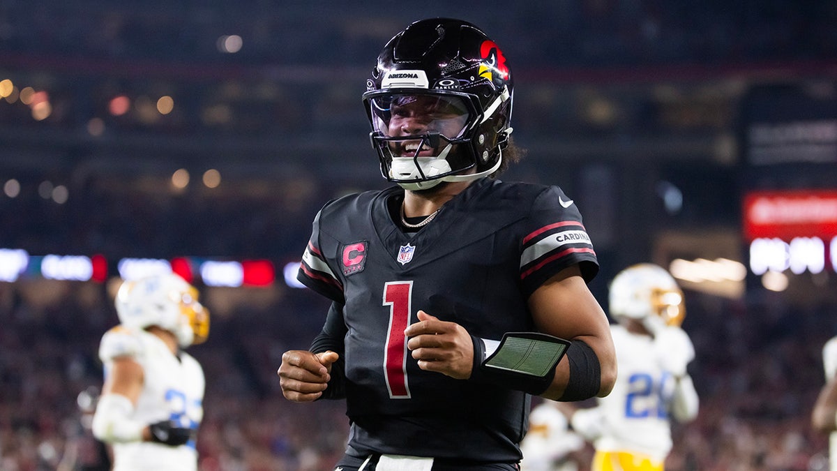 Kyler Murray comemora touchdown