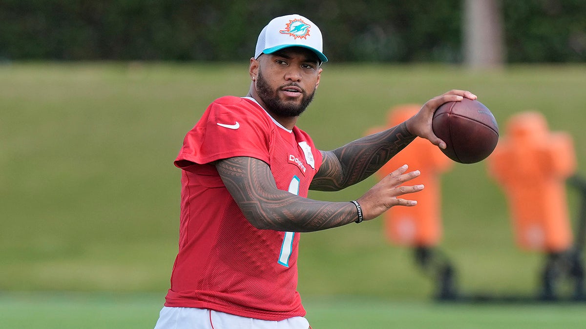 Tua Tagovailoa en la práctica
