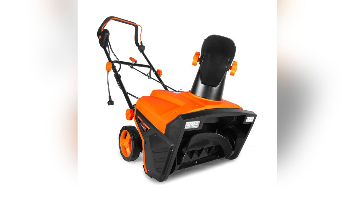Basic and affordable snow thrower.