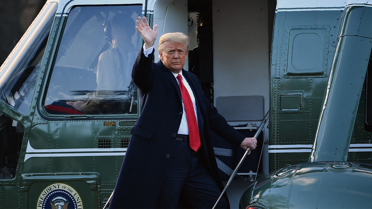 Kellyanne Conway: Donald Trump is rising from the ashes. Here's why Trump 2016 is Trump 2024 trump