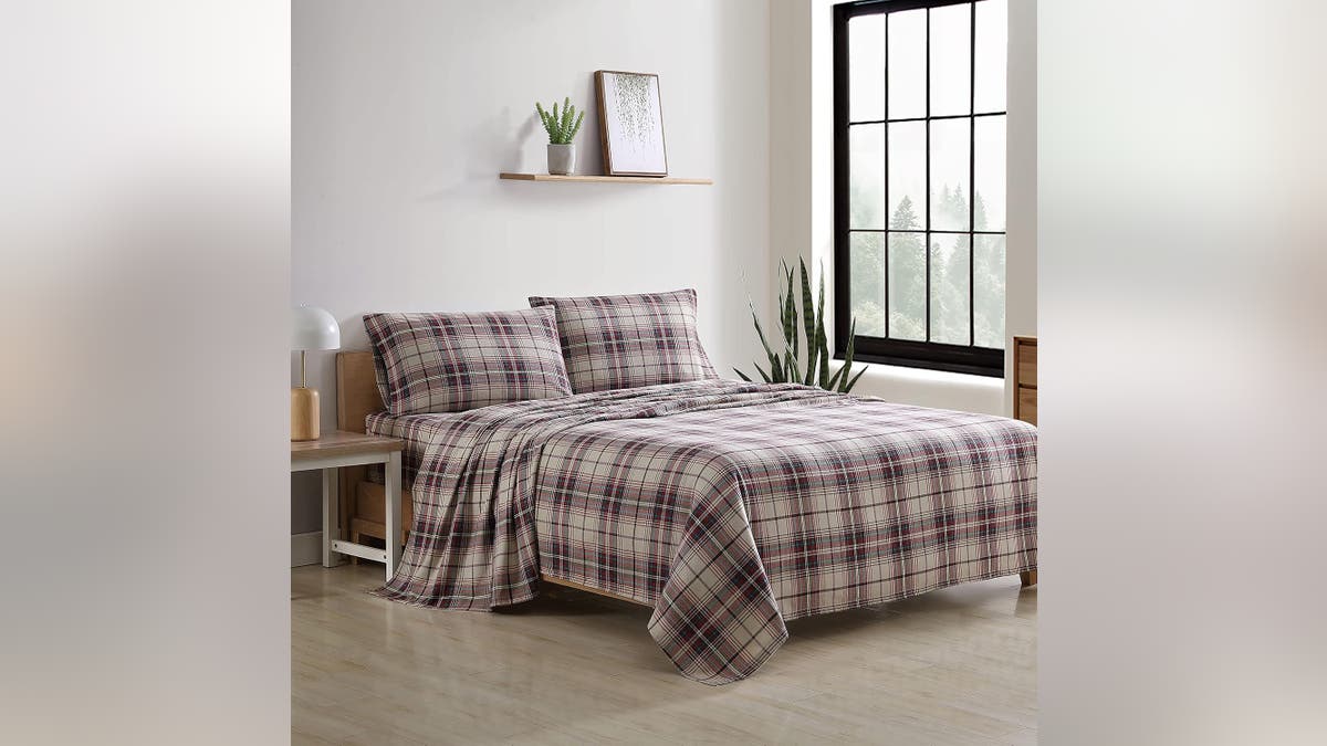Your bed is sure to stay warm with flannel sheets on it.?