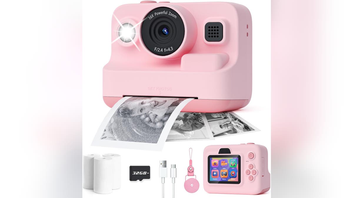 Kid volition  emotion  this instant camera.