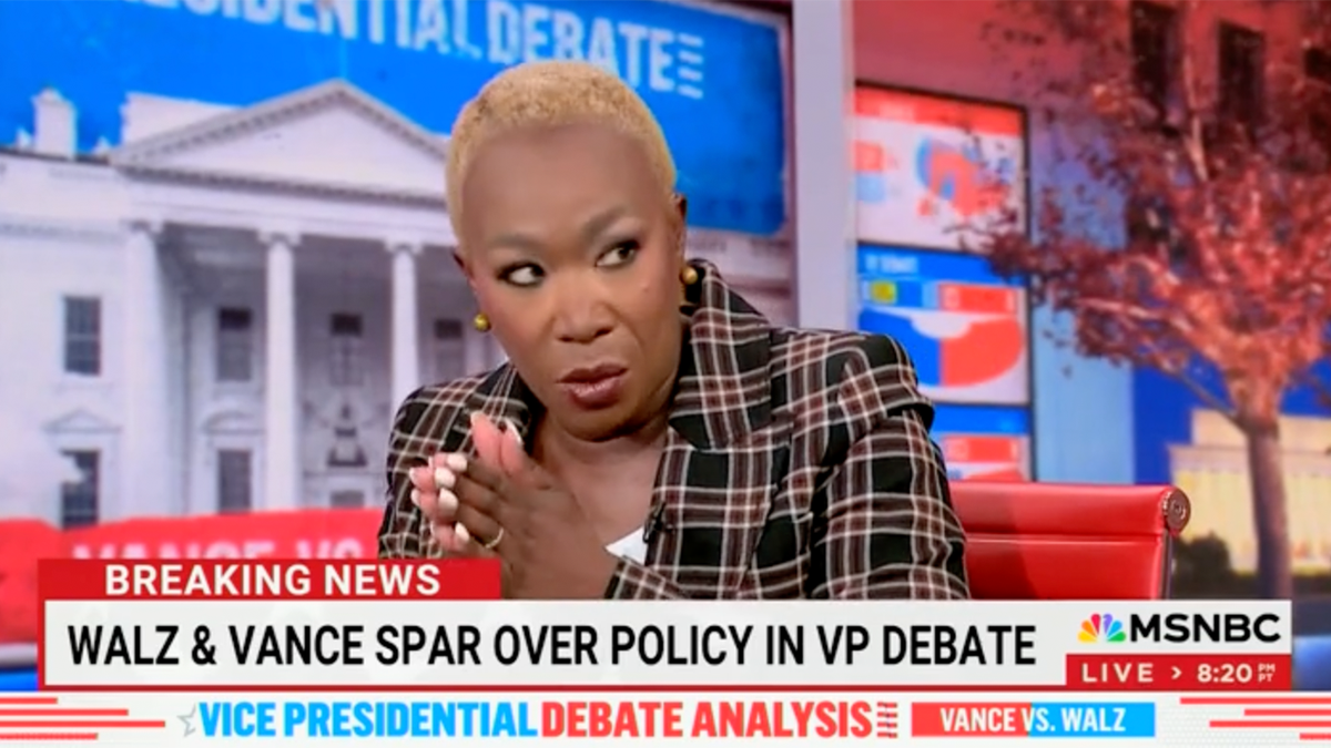 Joy Reid en un panel de MSNBC