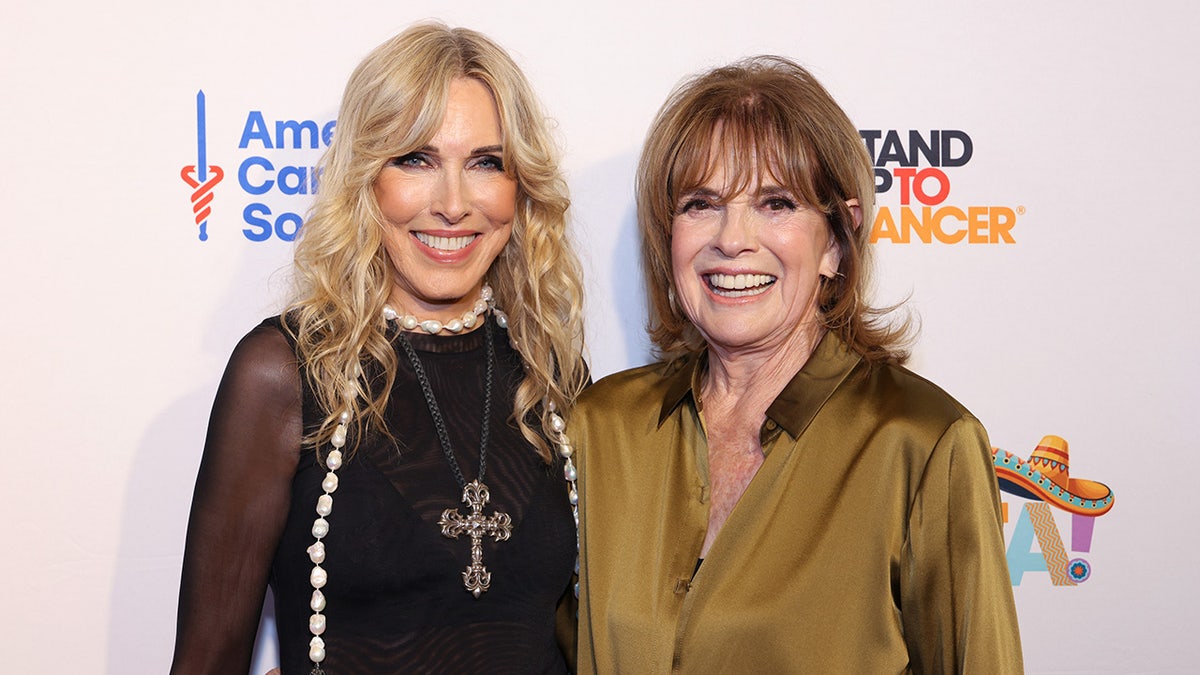 Alana Stewart and Gray served arsenic co-chairs this twelvemonth for nan Farrah Fawcett Foundation Tex-Mex Fiesta fundraiser.