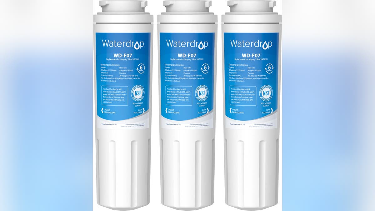 Abastécete de este filtro de agua para refrigerador Waterdrop UKF8001.