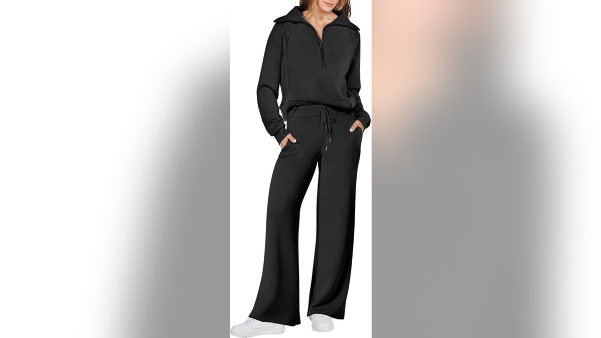 This  two-piece sweatsuit is perfect for a casual day out.